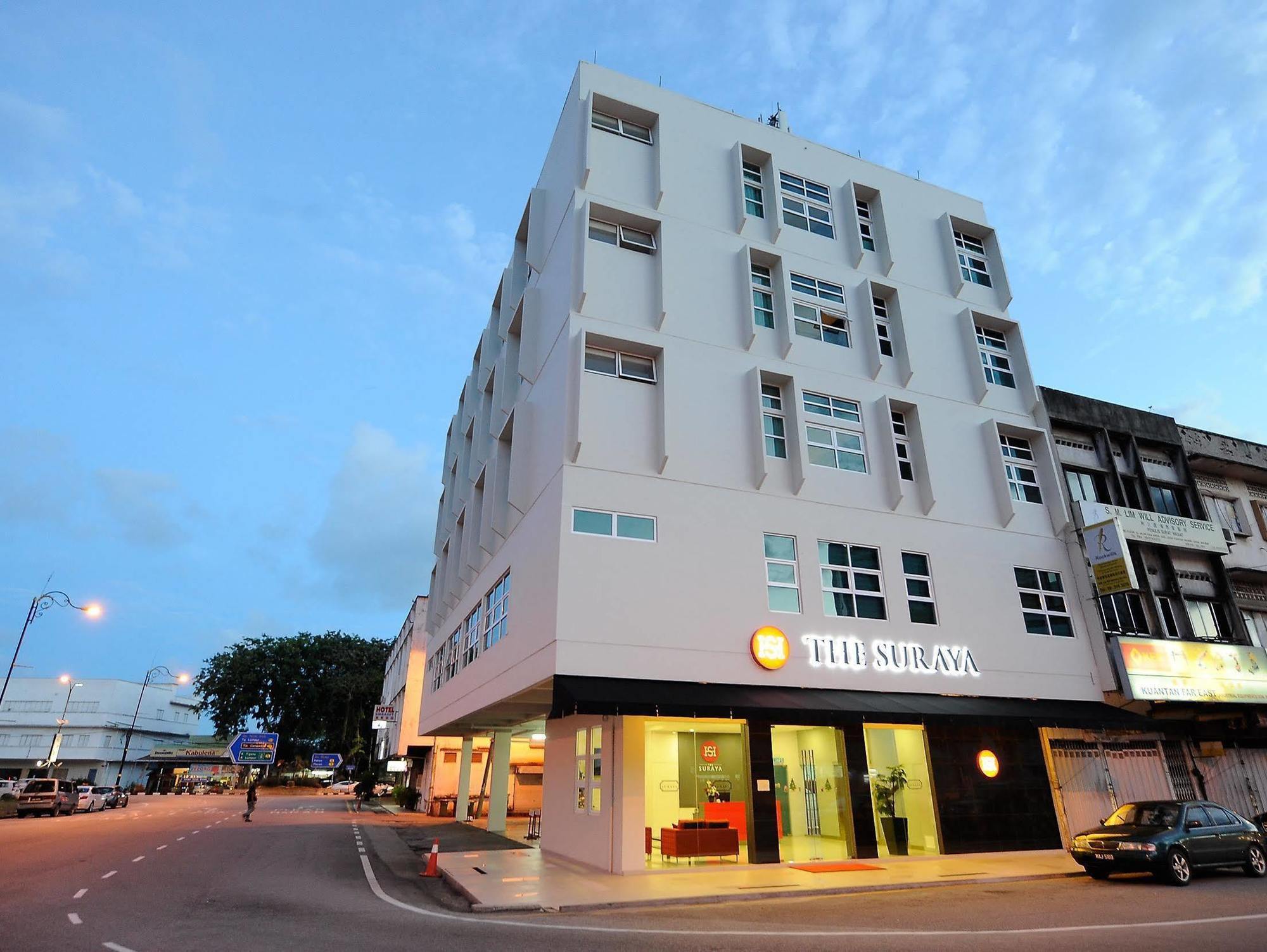 Oyo 232 The Suraya Hotel Kuantan Bagian luar foto