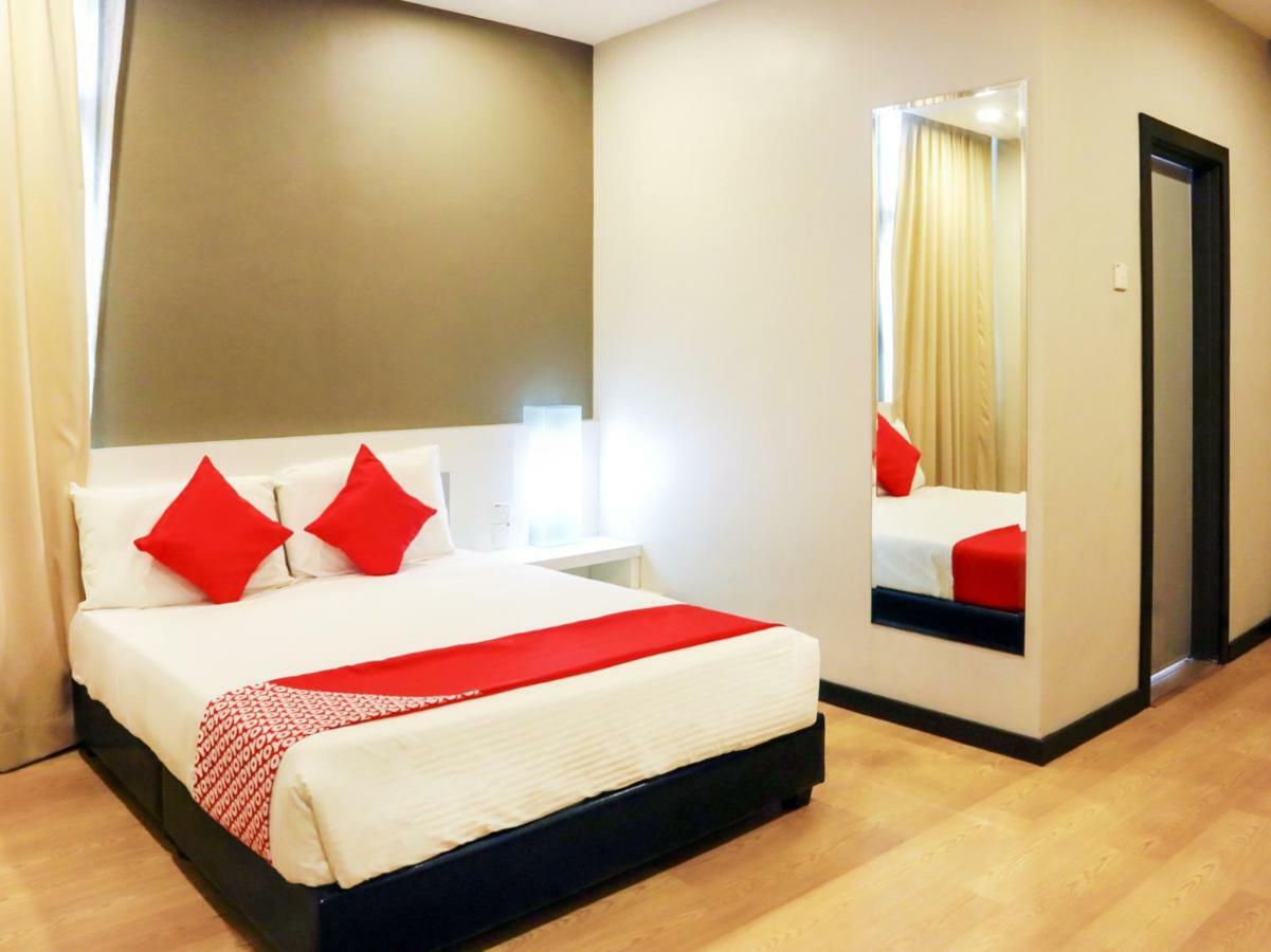 Oyo 232 The Suraya Hotel Kuantan Bagian luar foto