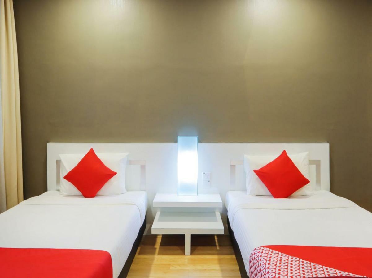 Oyo 232 The Suraya Hotel Kuantan Bagian luar foto