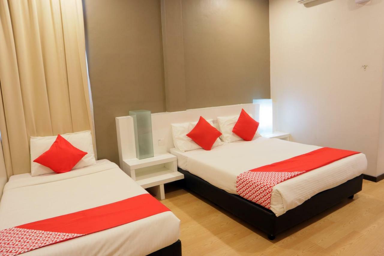 Oyo 232 The Suraya Hotel Kuantan Bagian luar foto